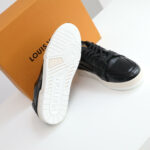 Giày Louis Vuitton LV Trainer Black Glaze họa tiết vân rạn like auth