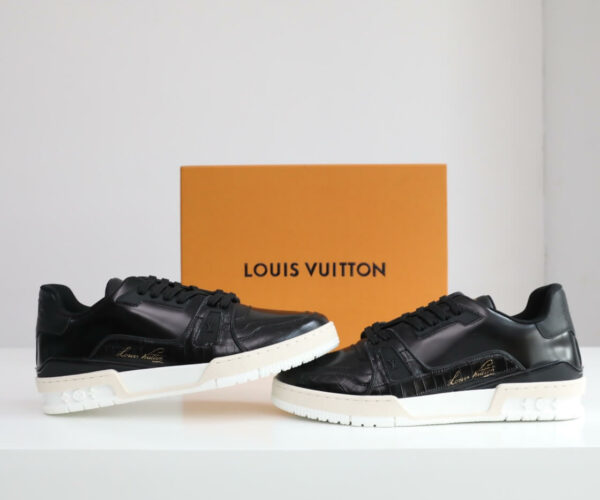 Giày Louis Vuitton LV Trainer Black Glaze họa tiết vân rạn like auth