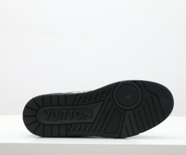 Giày Louis Vuitton LV Trainer Sneaker Tiger Black Like Auth
