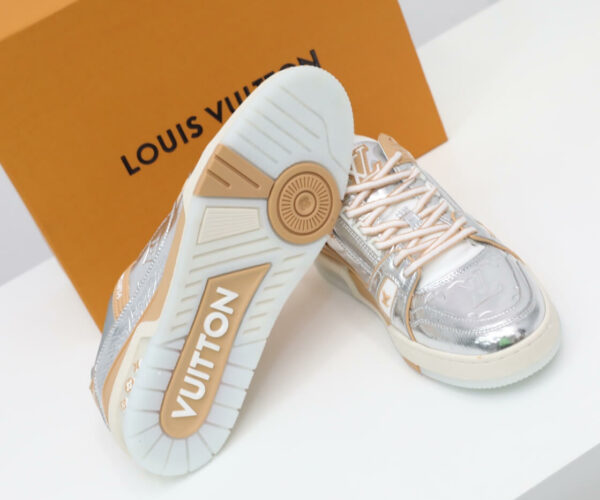 Giày Louis Vuitton Trainer Silver màu bạc Like Auth