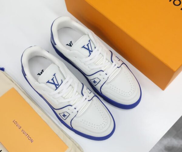 Giày Louis Vuitton Trainer White Blue Signature đế xanh Like Auth
