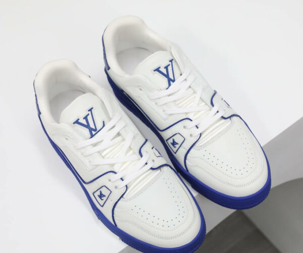 Giày Louis Vuitton Trainer White Blue Signature đế xanh Like Auth
