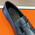 Giày lười Hermes Paris Loafer khóa chữ H màu đen Like Auth