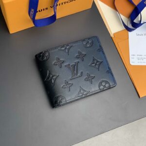 Ví Louis Vuitton Multiple Wallet Monogram màu đen hoa dập chìm like auth 1:1