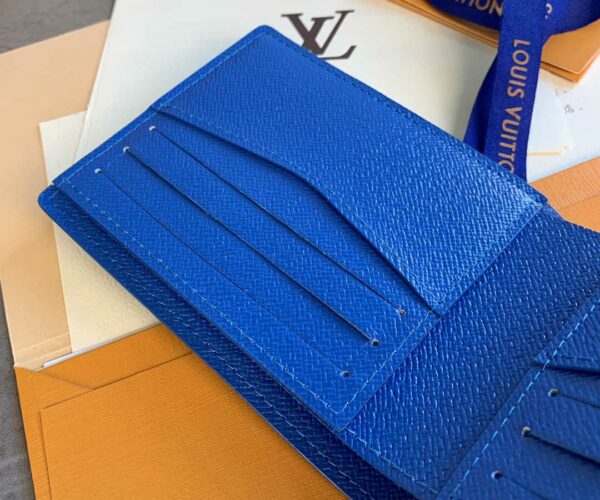 Ví LV Multiple Wallet caro xám họa tiết viền xanh like auth 1:1