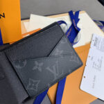 Ví ngắn Louis Vuitton Multiple Wallet da epi màu xanh like auth 1:1