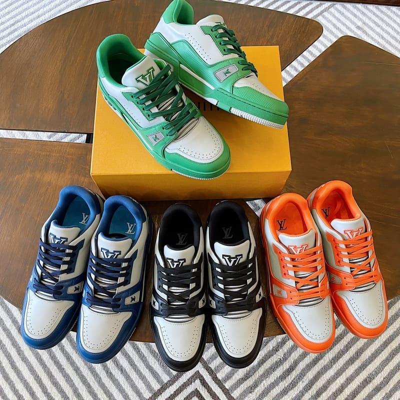 Đảm bảo hai đầu dây thắt giày có chiều dài bằng nhau