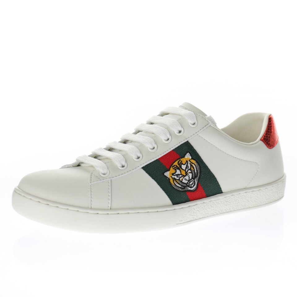 Giày Gucci Like Auth có chất lượng tương đương với hàng chính hãng