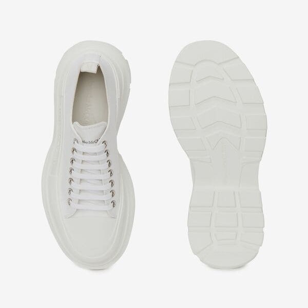 Giày McQueen làm từ da bê cao cấp