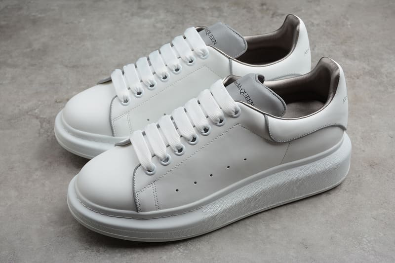 Mẫu giày McQueen phản quang độc đáo có một không hai