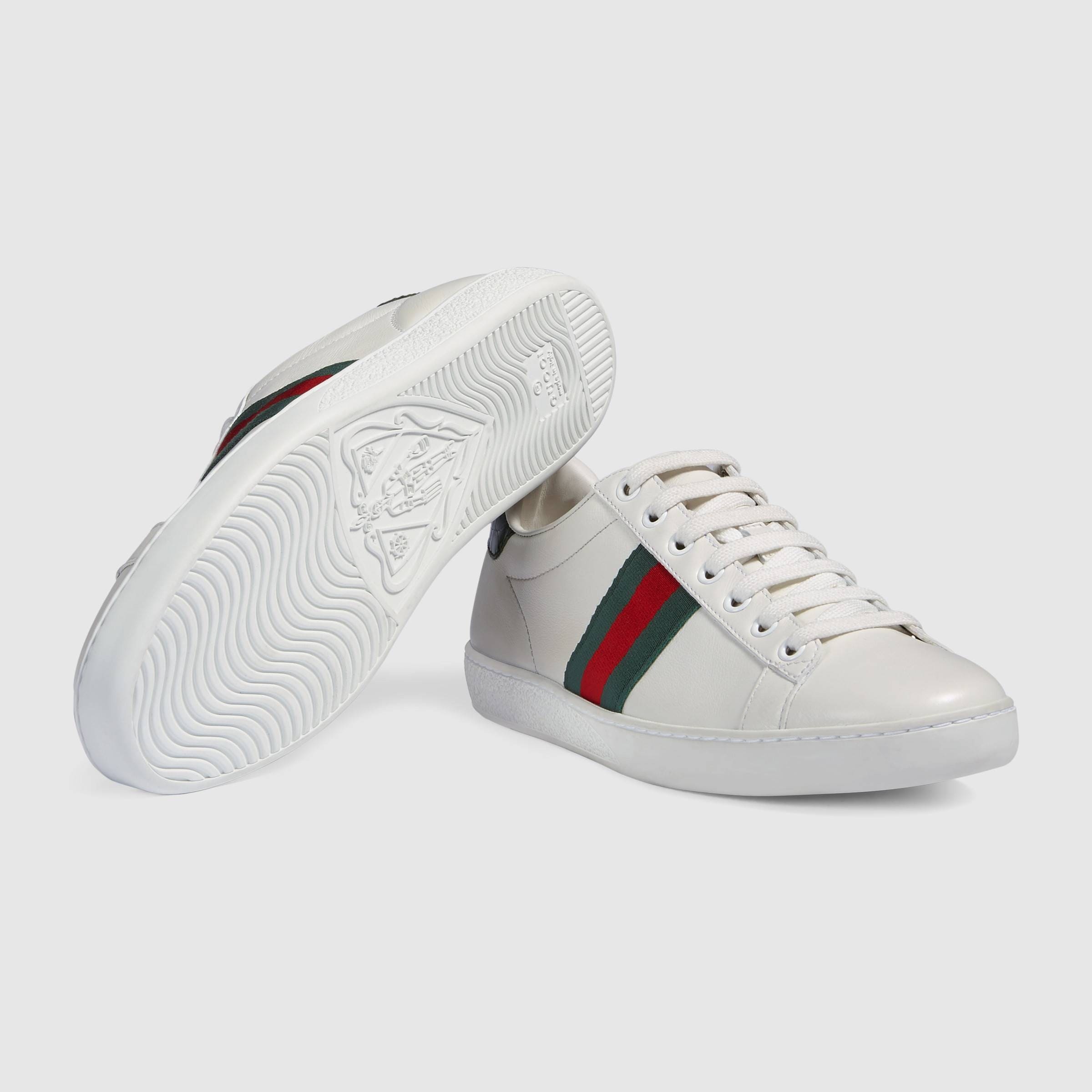 Quyết định có nên mua giày Gucci Like Auth dựa trên nhu cầu, tài chính cá nhân