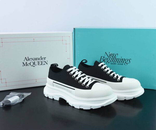 Giày Alexander McQueen Chunky Sole Black White Like Auth