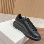 Giày Alexander McQueen full đen Like Auth