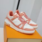 Giày Louis Vuitton hồng Trainer Monogram Pink