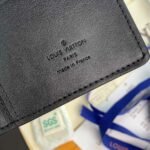 Ví gập Louis Vuitton Brazza da nhăn logo chìm Like Auth 1:1