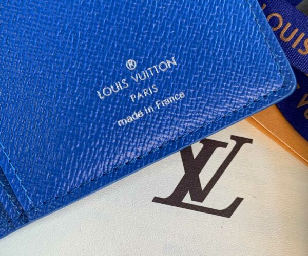Ví gập Louis Vuitton Brazza viền xanh họa tiết caro xám Like Auth