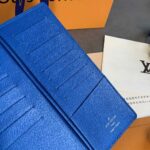 Ví gập Louis Vuitton Brazza viền xanh họa tiết caro xám Like Auth