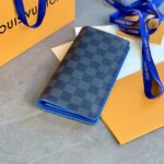 Ví gập Louis Vuitton Brazza viền xanh họa tiết caro xám Like Auth