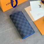 Ví gập Louis Vuitton Brazza viền xanh họa tiết caro xám Like Auth