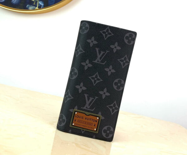 Ví gập Louis Vuitton Brazza Wallet Monogram Eclipse hoa đen Like Auth
