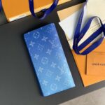 Ví gập LV hoa Monogram họa tiết đám mây màu xanh Like Auth