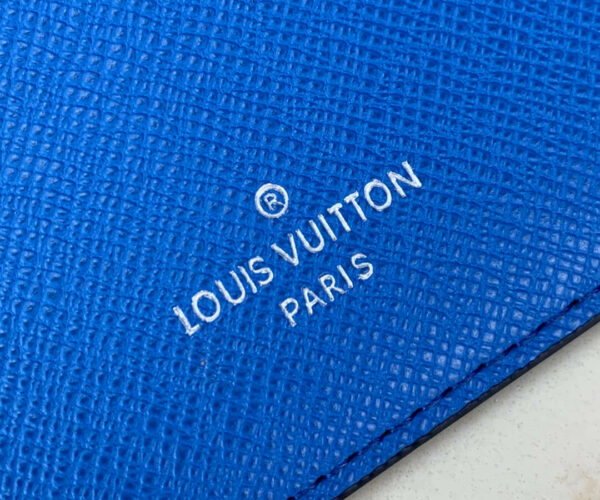 Tìm hiểu về thương hiệu thời trang Louis Vuitton