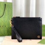 Clutch Nam Gucci GG Marmont màu đen logo vàng Like Auth