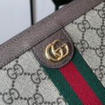 Clutch nam Gucci màu Beige logo vàng Like Auth