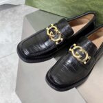 Giày Gucci da rạn màu đen logo GG vàng