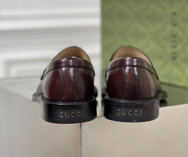 Giày lười Gucci da trơn tag ẩn màu cafe