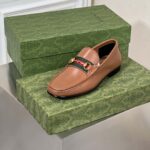 Giày lười Gucci Horsebit Loafers màu nâu tag đỏ