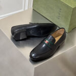 Giày lười Gucci Loafer Double G màu đen tag xanh