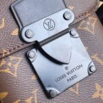 Túi đeo chéo Louis Vuitton S Lock hoa Monogram màu nâu Like Auth