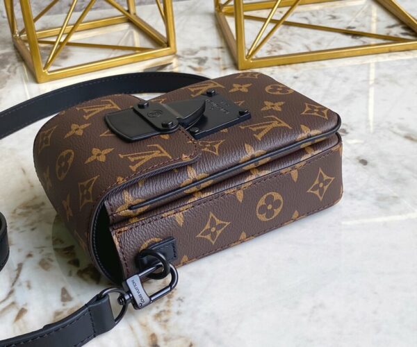 Túi đeo chéo Louis Vuitton S Lock hoa Monogram màu nâu Like Auth