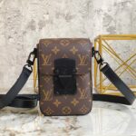 Túi đeo chéo Louis Vuitton S Lock hoa Monogram màu nâu Like Auth