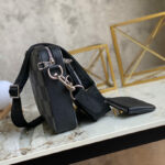 Túi đeo Louis Vuitton Trio Messenger caro to xám đen Like Auth