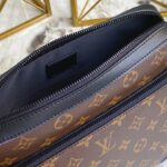 Túi đeo LV Trio Messenger hoa Monogram phối tím Like Auth