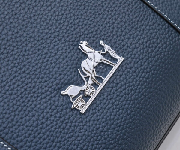 Túi xách nam Hermes logo xe ngựa màu xanh