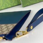 Clutch nam Gucci Pouch with Cut Out Interlocking G Blue Like Auth