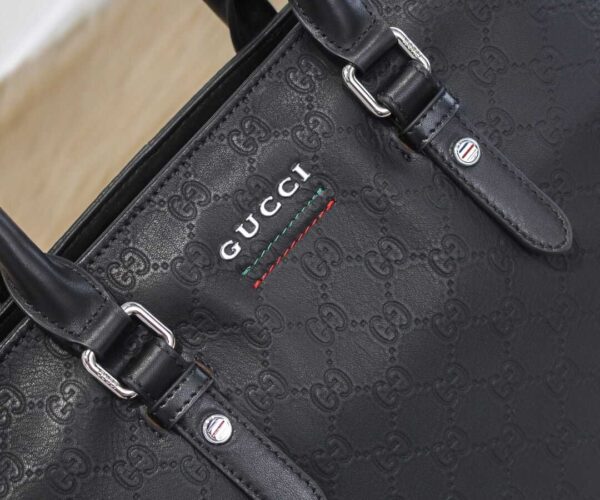Túi xách nam Gucci siêu cấp logo chữ trắng họa tiết thêu xanh đỏ