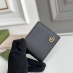 Ví ngắn Gucci hoạ tiết Logo CG màu vàng Like Auth