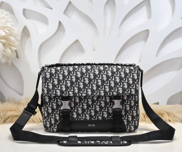 Túi đeo chéo Dior siêu cấp Explorer Messenger Bag màu bee