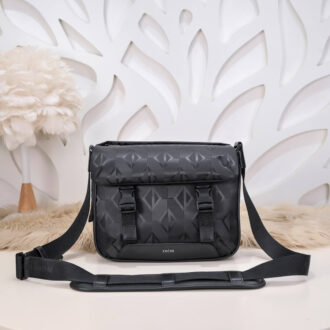 Túi đeo chéo Dior siêu cấp khoá gài hoạ tiết CD màu đen