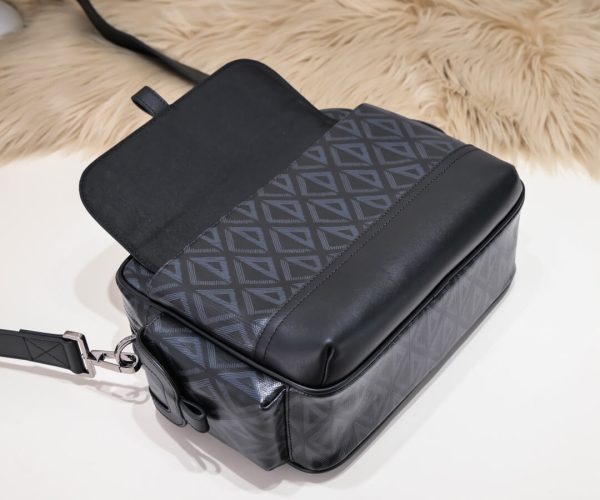 Túi đeo chéo Dior siêu cấp Messenger Bag Black CD màu đen