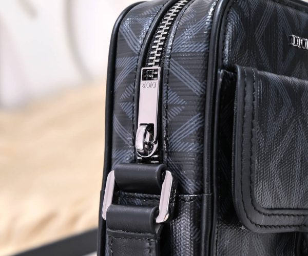 Túi đeo chéo Dior siêu cấp Mini Gray hoạ tiết CD màu đen