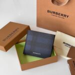 Ví Burberry xanh nany hoạ tiết caro kẻ Like Auth