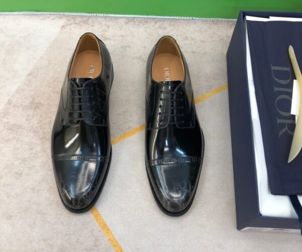 Giày tây Dior buộc dây màu đen logo ngang Like Auth