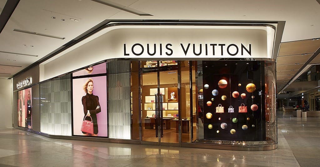 Louis Vuitton là thương hiệu thời trang xa xỉ, cao cấp hàng đầu