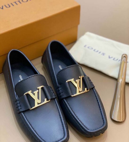 Giày lười hàng hiệu nam Louis Vuitton da taiga mũi vuông full đen